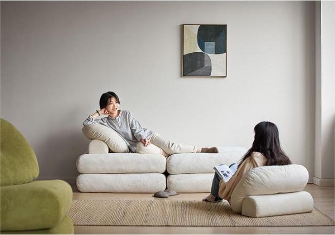 Legen Sie sich auf die Couch und legen Sie sich auf die Couch und legen Sie sich auf die Couch. 10