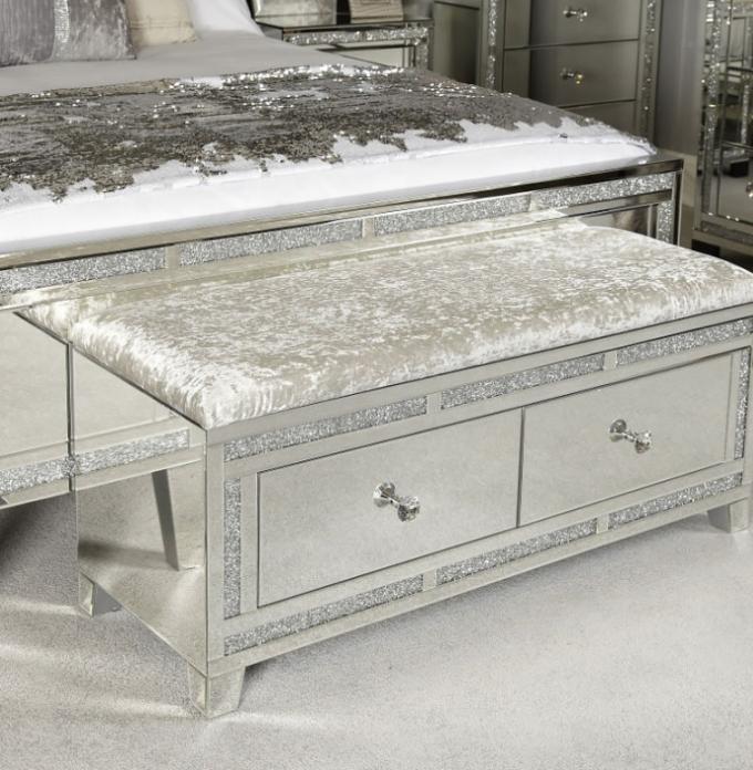 Schlafzimmer Set Spezifischer Spiegel moderner Stil Queen Size Bettmöbel mit zeitgenössischem Design 5