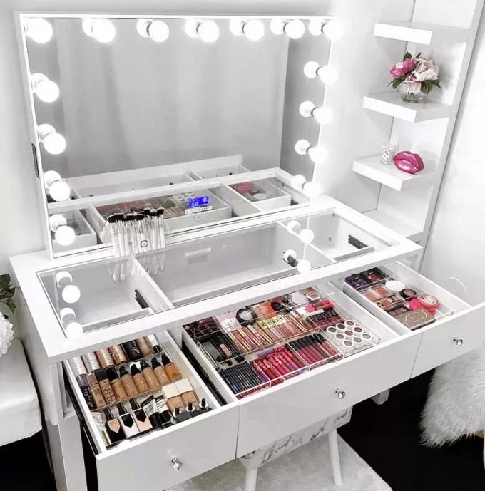 Modernes Design Eiche Make-up Tisch mit beleuchteten Spiegel Schrank 8