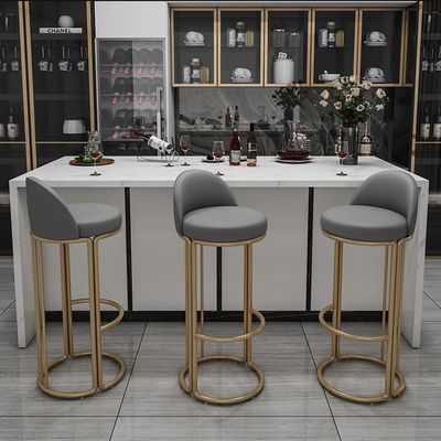 Moderne Hochgold Outdoor italienische farbenfrohe Metallrahmen Eisene Barhocker für Restaurants