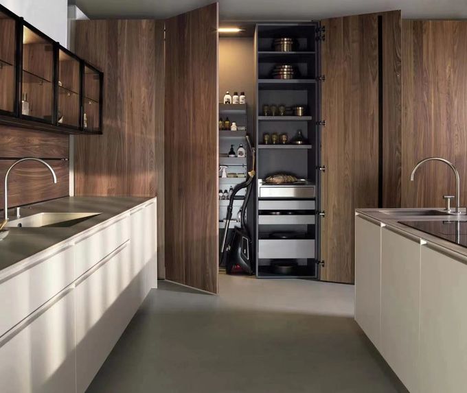 Maßgeschneiderte Küche Alder Holz Schränke Speisekammer Set für das moderne Zuhause 0