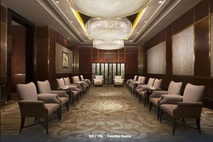 aktueller Firmenfall über Shangri-La: Anmutiges 5-Sterne-Hotel mit eleganten Zimmern und epischem Stadtblick  5
